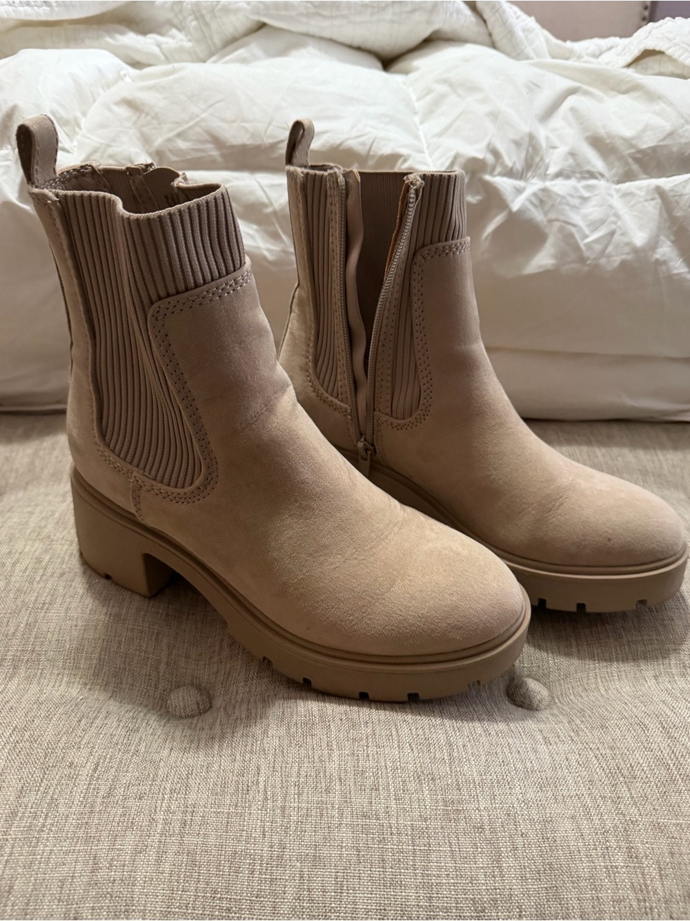 Women's Chunky Chelsea Ankle Boots in Taupe